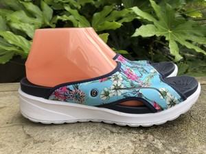 bzees floral shoes