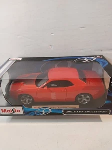 Maisto 2006 Dodge Challenger Concept Red 1:18 Scale Diecast Car - Picture 1 of 7