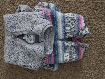 Lote de vellón con cremallera 1/4 para niña, talla 10/12 Foto 1 de 4