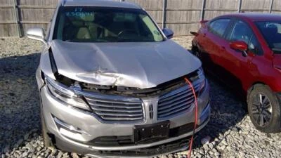 Used Side Marker Light Assembly fits: 2017 Lincoln Mkc side marker side cover mo - Image 1 of 4