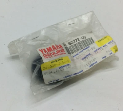 Yamaha NOS OEM Plug Cap Seal 480 Venture Phazer Deluxe 8V0-82372-00-00 86-01 - Image 1 of 4