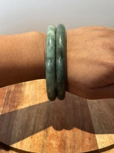 2 Vintage Armreif Armbänder aus Nachlass Jade gerissen - Bild 1 von 15
