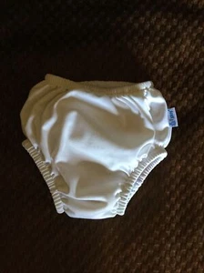 i play diaper swim ~ 12 months~ 18-22lbs. EUC - Picture 1 of 4
