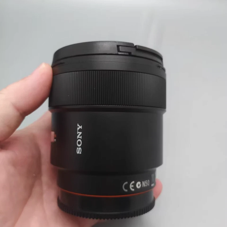 Sony Distagon T 24mm f/2 ZA SSM Prime Lens - 90% New, Full-Frame, Fast AF* - Image 1 of 4