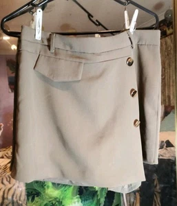 Women's VALLEY GIRL Brown Dress Shorts - Size L - Picture 1 of 3