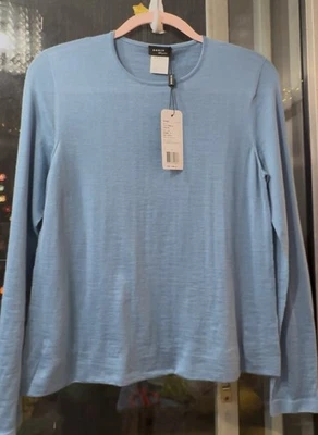 ¡NUEVO CON ETIQUETAS!  Camisa azul cielo Akris. Talla F 38, manga larga US 6. Orig: $1290 Foto 1 de 4