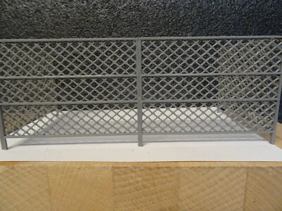 Industrie Metallzaun Zaun 4Stk Maßstab  1:32 Spur 1 Diorama - Bild 1 von 4