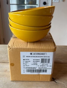 Le Creuset Stoneware Setof 4 22 oz Vancouver Soup Cereal Bowls Nectar Yellow NEW - Picture 1 of 6