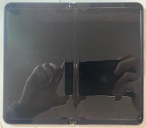 INNER SCREEN BROKEN Google Pixel Fold - 256GB (Unlocked) Obsidian - Picture 1 of 3