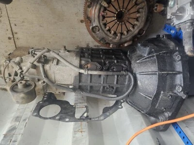 Caja de cambios manual completa con embrague y volante MAZDA BONGO / FORD FREDA 2.5TD Foto 1 de 3