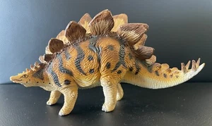 Vintage 1988 Safari LTD Carnegie Collection Stegosaurus Dinosaur Figure - Picture 1 of 6