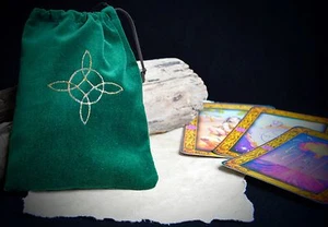 Witches Knot Green VELVET TAROT BAG Wicca pagan Witchcraft Divination - Picture 1 of 1