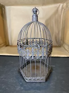 Piccola gabbia per uccellini in metallo grigio -- Arredamento casa -- 14,5"" alta -- 7,5"" larga - Foto 1 di 6