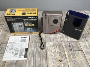 Grabadora de casete compacta Sanyo TRC-850C - en caja con instrucciones y cubierta - Imagen 1 de 24