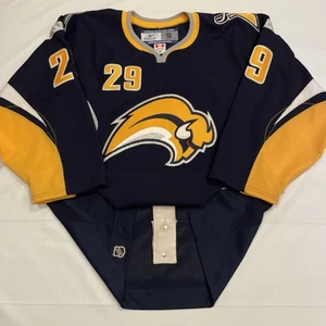 Maglia Reebok 6100 autentica Jason Pominville Buffalo Sabres Slug NHL blu 46 - Foto 1 di 8