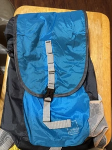 Lewis N Clark Electrolight RFID Tagesrucksack blau leicht - Bild 1 von 11