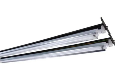 Tubo fluorescente hidropónico T5 Grow Light doble bombilla control remoto vegetal Foto 1 de 3