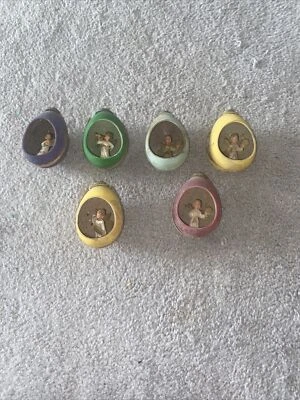 Lote de 6 - Dioramas de ovos de plástico flocado vintage Darling com anjos anos 1960-70 - Imagem 1 de 4