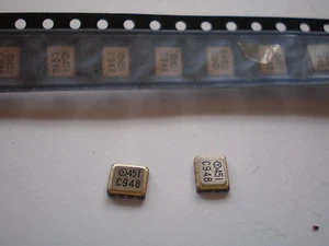 948.000 MHZ filtro sierra paquete SMT de 2 £3.00 H250 - Imagen 1 de 2