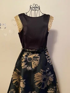 Gorgeous party dress for women - Picture 1 of 9
