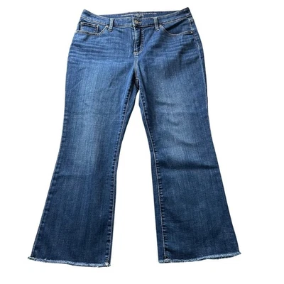 Pantalones de mezclilla recortados Chicos So Slimming Girlfriend Kick Flare para mujer talla 12 azul Foto 1 de 4