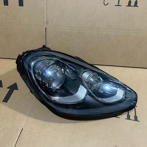 For Porsche Cayenne 958 (silvery) Right Xenon Headlight AFS - Picture 1 of 6