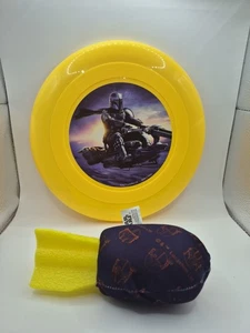 Disney Star Wars Din Djarin Mandalorian Yellow Frisbee 2021 Spielzeug 9' + Poolspielzeug - Bild 1 von 2