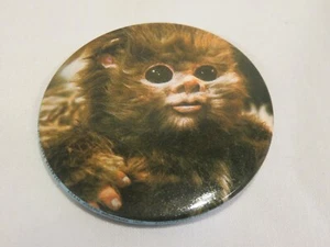 Star Wars El Retorno del Jedi Bebé Ewok Foto Botón Retroceso, 1983 - Imagen 1 de 8