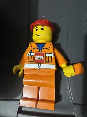 LEGO People LED Dynamo Antorcha Cuerda Juguete Trabajador Linterna 2009 - 8" Alto Foto 1 de 2