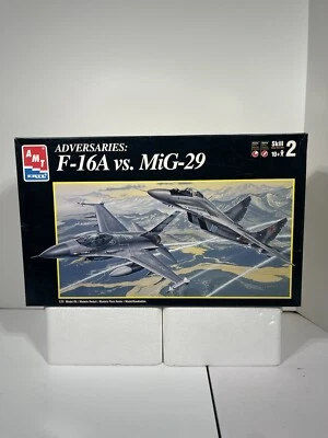 AMT Adversaries: F-16A vs MiG-29 30066 1/72 NOB Model Kit - Image 1 of 4