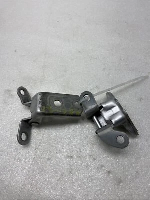 Toyota Corolla 2010 bisagras de puerta trasera derecha del lado del pasajero plateado OEM Foto 1 de 4