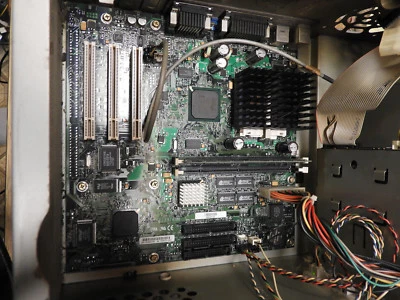 Gateway 4000440, Socket 370, Intel Motherboard includes CPU & RAM - Image 1 of 4