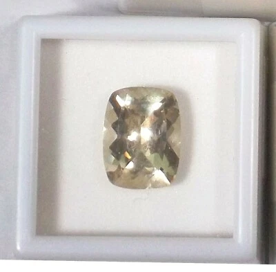 Yellow Labradorite Feldspar Loose Gem Stone Cushion Cut 8.0Ct 18x13mm Lot #LOC1 - Image 1 of 2