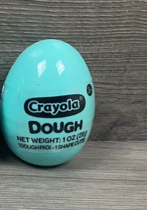 Huevo de Pascua de masa de crayola Hallmark Company plástico verde azulado - Imagen 1 de 3