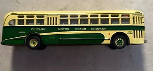 Corgi Classics GM 4505 Chicago Transit Motor Coach Diecast 1997 - Picture 1 of 5