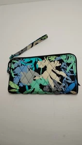 Vera Bradley Wallet was a Crossbody-Missing Strap ~ Camofloral Retired Pattern - Picture 1 of 7
