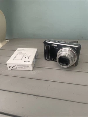 Panasonic LUMIX DMC-TZ5 9.1MP Digital Camera - Black - Image 1 of 4