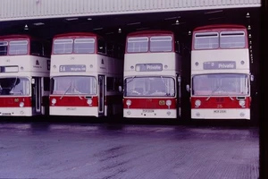 Original Bus Slide Southampton City PCR 302M MCR 215R UPO 241T Ref 8677 von 1979 - Bild 1 von 1