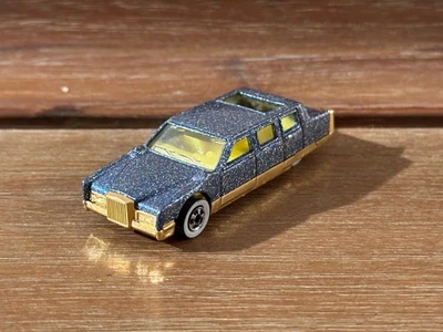 Limusina de colección Hot Wheels 1990 azul brillante brillo limusina Cadillac Foto 1 de 4