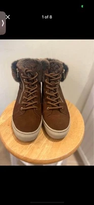 Botas al tobillo Cougar Danika para mujer 10 marrón gamuza piel de conejo cremallera lateral usadas en excelente estado Foto 1 de 4