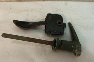 NOS SET GENUINE MILITARY ARMY DOOR HANDLE LANDROVER SERIES AUSTIN MORRIS HUMBER - Picture 1 of 9