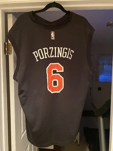 Maglia Adidas Kristaps Porzingis NY Knicks #6, taglia XL, PULITA - Foto 1 di 4
