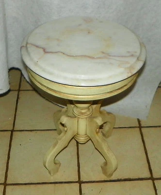 Soporte superior para plantas de mármol pintado en crema y oro de caoba (PS139) Foto 1 de 4