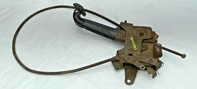 Conjunto de freno de emergencia Mopar B 1963 1964 carrocería debajo del tablero liberación tirador Foto 1 de 4