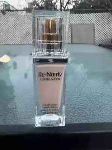 Estee Lauder Re-Nutriv Ultra Radiance Liquid Makeup SPF 20~1 oz 7N1 New - Picture 1 of 4