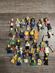 Lego Minifigures Random Lot of 33 & Accessories - Picture 1 of 16