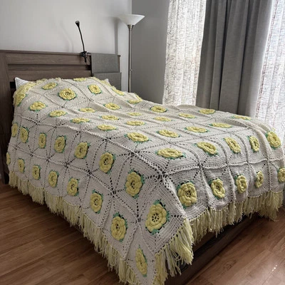 MANTA CAMA KING SIZE HECHA A MANO EXCELENTE ESTADO Foto 1 de 4