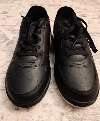 Zapatilla deportiva Starter Eli negra de cuero para hombre con suela gris. Talla 10W. Nuevo con etiquetas y caja. Foto 1 de 4