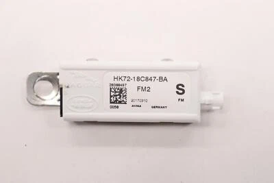 Amplificador antena izquierda Land Rover Discovery Sport 2017-2025 OEM HK7218C847BA Foto 1 de 4