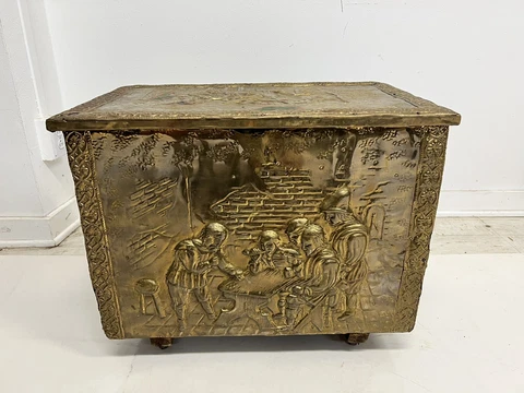 Vintage Embossed Brass Coal Box ~ Storage Chest Trunk horse Wood Repousse metal Cover